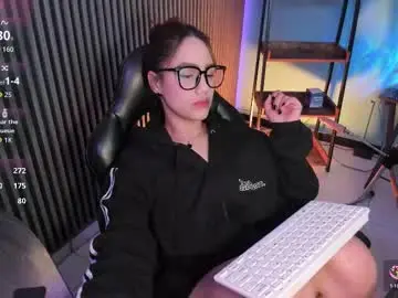 Chaturbate Adult Webcam of emily_roberts1