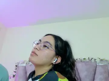 Chaturbate Live Sex Cam of iris_mandarinne