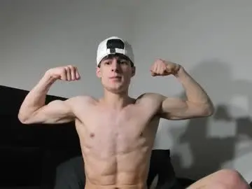 Chaturbate Live Porn of skinnyguywithbigd