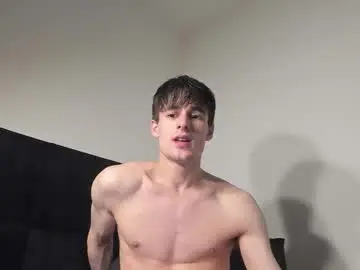 Chaturbate Free Porn Cam of skinnyguywithbigd