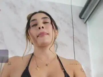 Chaturbate Live Sex Cam of annyy_rosse