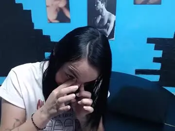 Chaturbate Live Sex Cam of cinthya_dan