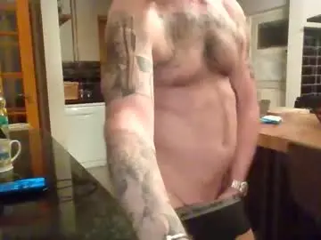 Chaturbate Live Porn of masked_masturbation_couple