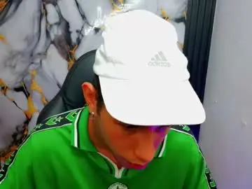 Chaturbate Best live sex cam show of the_latin_boy02