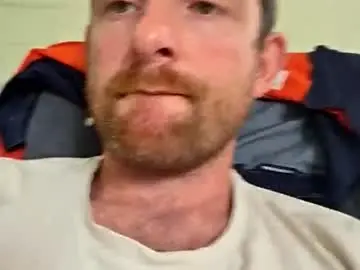 Chaturbate Live Sex Cam of aussie_dadbod9