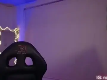 Chaturbate Live Porn of naomy_tay1