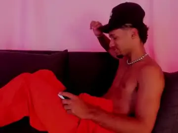 Chaturbate Nude Webcam of thiagoferreti_