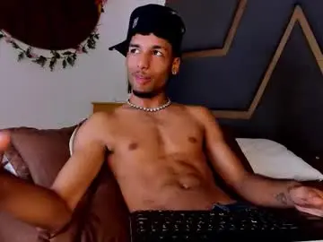 Chaturbate Best live sex cam show of thiagoferreti_