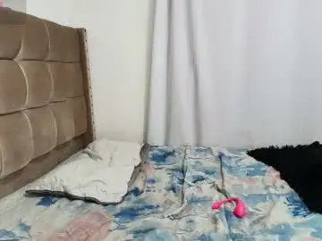 Chaturbate Watch Live Sex Cams of cloverrmoon