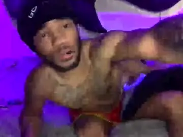 Chaturbate Live Sex Cam of drobbb656