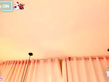 Chaturbate Live Sex Cam of isadoraallen