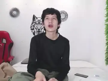 Chaturbate Live Sex of emmo_boy