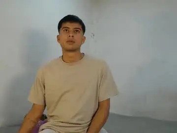 Chaturbate Live Sex Cam of danielitopapii