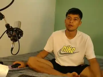 Chaturbate Best live sex cam show of danielitopapii