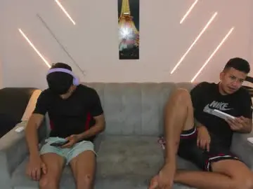 Chaturbate Live Porn of nympho_nathy_sophi