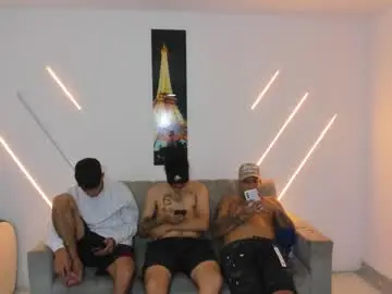 Chaturbate Sex Cam of nympho_nathy_sophi