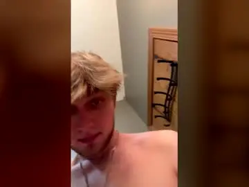 Chaturbate Watch Live Sex Cams of bigskinnyboyshh