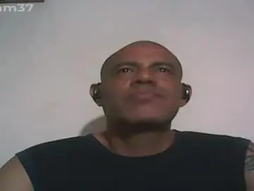 Chaturbate Sex Cam of retlam37