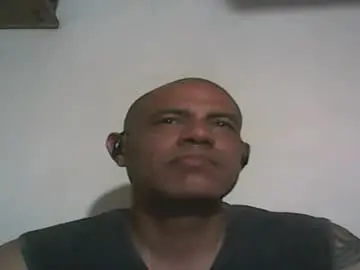 Chaturbate Live Sex Cam of retlam37