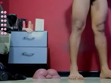 Chaturbate Live Porn of tom_brown12