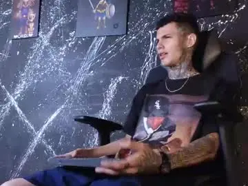 Chaturbate Free Porn Cam of paulo527