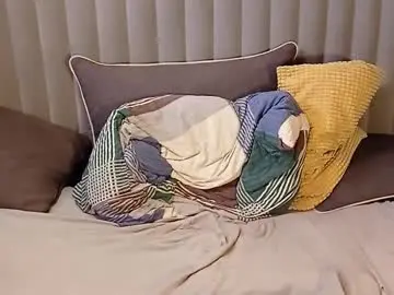 Chaturbate Live Sex Cam of willingwillwet