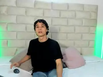 Chaturbate Watch Live Sex Cams of liamblazze_