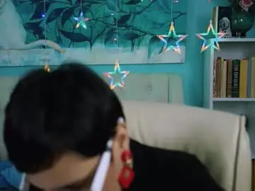 lauradavidsons from chaturbate