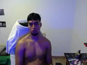 Chaturbate Live Sex Cam of matias_bianco01