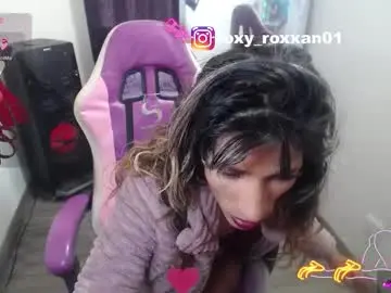 Chaturbate Live Sex Cam of roxy_roxxan
