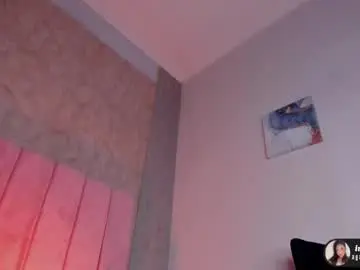 Chaturbate Live Sex Cam of agatha_jener