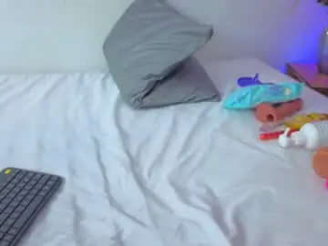 Chaturbate Live Sex Cam of angi_lozano