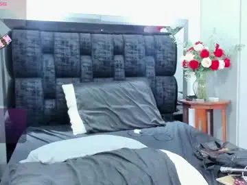 Chaturbate Adult Video Chat of arianna_jones1