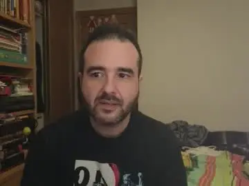 Chaturbate Live Sex Cam of curiosillo1983