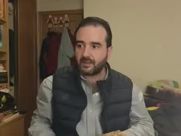 Chaturbate Live Sex Cam of curiosillo1983