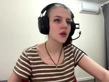 melonygriffen from chaturbate