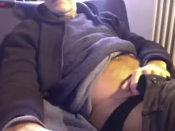 Chaturbate Adult Video Chat of mynakedbeach