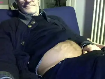 Chaturbate Adult Webcams of mynakedbeach