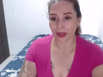 Chaturbate Nude Webcam of sara_hot46