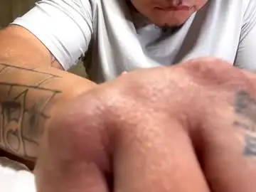 Chaturbate Watch Live Sex Cams of batorbuddy1k