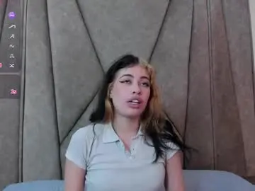 Chaturbate Best live sex cam show of isabela_colins