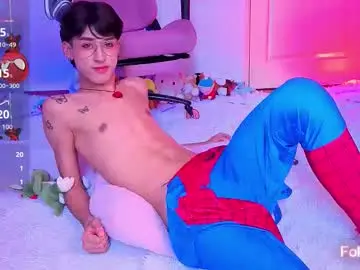 Chaturbate Live Sex Cam of kitsuneplay_