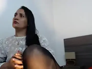 Chaturbate Free Live Porn of milahot23