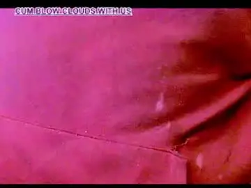 Chaturbate Live Porn of lilbratty_clouds_ogpuffdragon