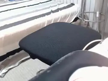 Chaturbate Sex Cam of little_pauoie