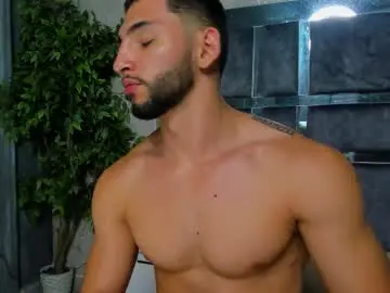 Chaturbate Free Live Porn of louis_connor