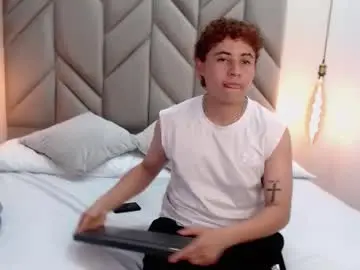 zukulankurozaki from chaturbate