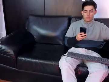 Chaturbate Best live sex cam show of lauralei_01