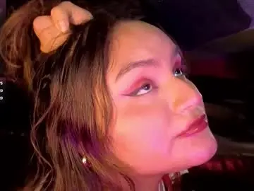 Chaturbate Adult Video Chat of lauralei_01