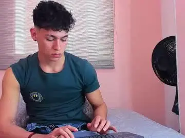 muscle_myke from chaturbate